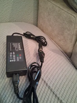 Cargador Patinete Eléctrico bongo