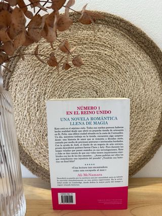 La pequeña tienda de los corazones felices. Una...