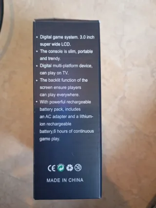 Consola de juegos 2D verde agua