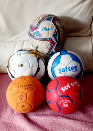 Lote 5 Palloni Calcio e Pallamano