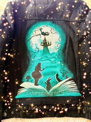 Cazadora pintada Alicia en el pais d las maravilla