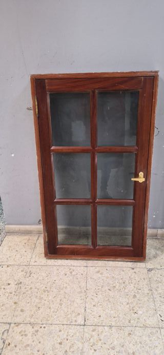Ventana madera vitacola con cristal