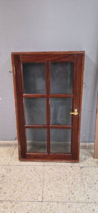 Ventana madera vitacola con cristal