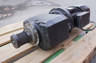 Motor trifàssic 2.2KW amb reductora