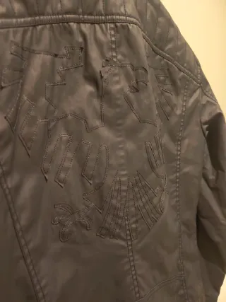 Chaqueta Armani de Moto