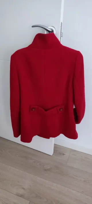 Chaquetón rojo de lana