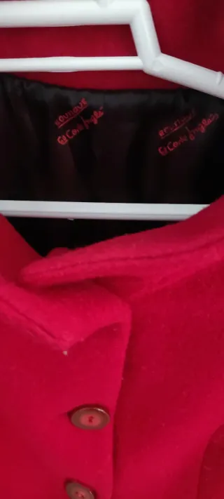 Chaquetón rojo de lana