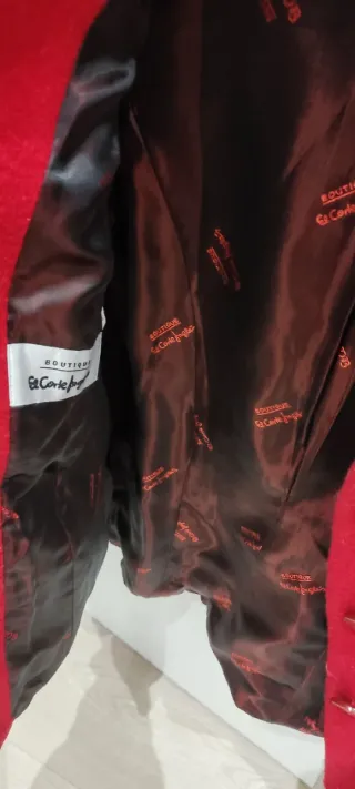 Chaquetón rojo de lana