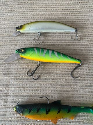 Lotes de señuelos de pesca Rapala