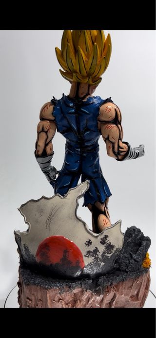 Figura pintada a mano Majin Vegeta