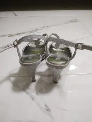 Scarpe LORA FERRES donna argento tacco