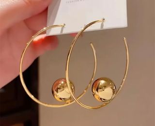 Pendientes aro dorados con bola