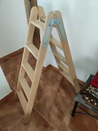Estantería Escalera Madera
