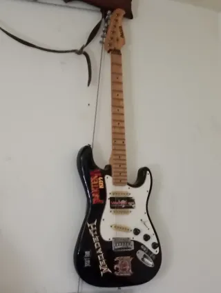 Guitarra Eléctrica Negra