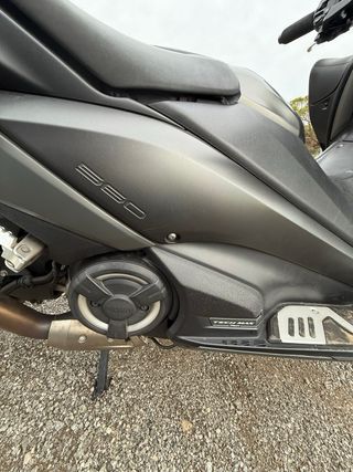 YAMAHA T-MAX 560 TECH MAX 2021