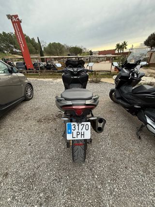 YAMAHA T-MAX 560 TECH MAX 2021