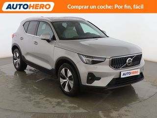Volvo XC40 2.0 B4 Mild-Hybrid Plus Bright  AWD