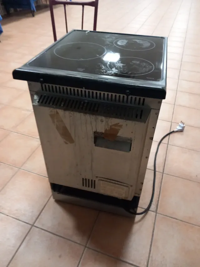 Vitrocerámica con horno Brandt