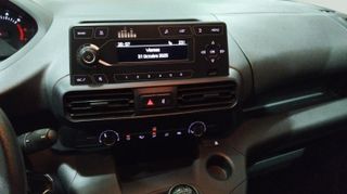 Peugeot Partner Furgon BlueHDi 100 Pro Standard 600kg 73 kW (98 CV)