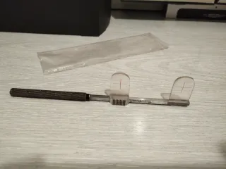 Medidor distancia interpupilar óptico