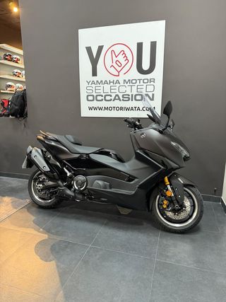 YAMAHA TMAX TECH MAX 2025