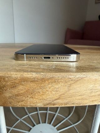 iPhone 14 Pro Max 256GB Plata (se ve blanco).