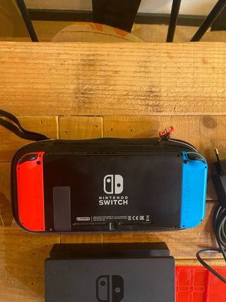Nintendo Switch Completa con Accesorios y mando