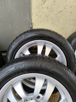 4 Llantas originales BMW R16, en buen estado.