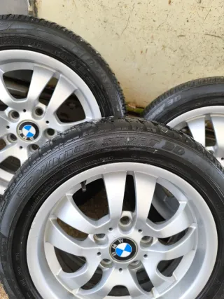 4 Llantas originales BMW R16, en buen estado.