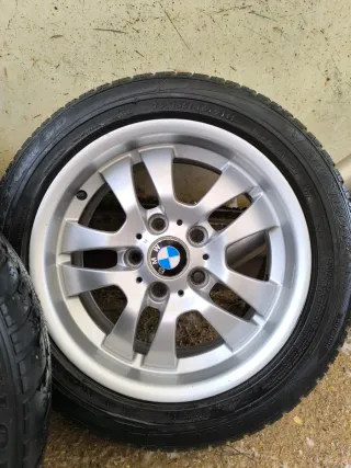 4 Llantas originales BMW R16, en buen estado.
