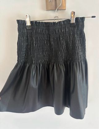 Falda Zara Talla S Tiro Alto Negra