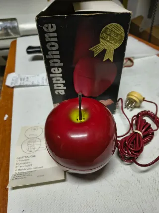 Telefono Apple Vintage Rosso