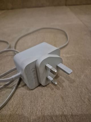 Google Home con adaptador