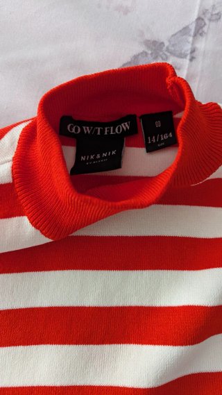Jerseys sin mangas rojo, Betty Barday oFormula Jov
