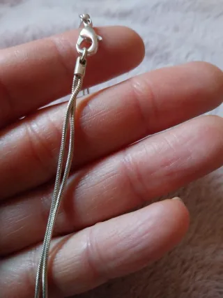 Collar adaptable con 2 bolas con falsos diamantes