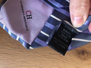 Lote 2 Corbatas Seda Carolina Herrera