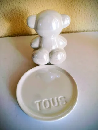 Osito Tous con bandeja beige