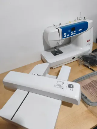 Máquina de coser Alfa Duo. Factura+garantía.