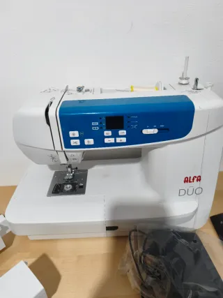 Máquina de coser Alfa Duo. Factura+garantía.