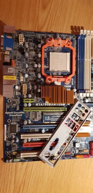 SCHEDA MADRE Asrock  M3A790GXH/128M SOCKET AM3 DDR