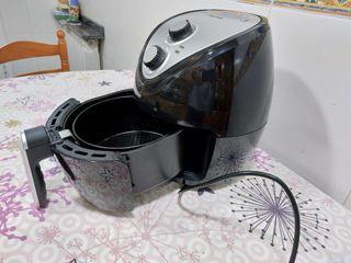 Freidora de Aire Salter Negra