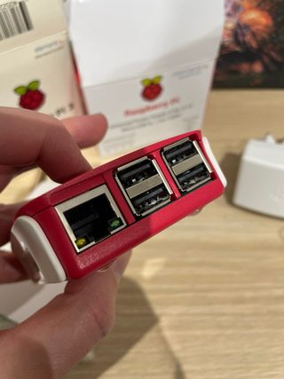 Raspberry Pi 3 B + Accesorios