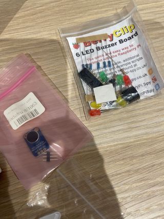 Raspberry Pi 3 B + Accesorios