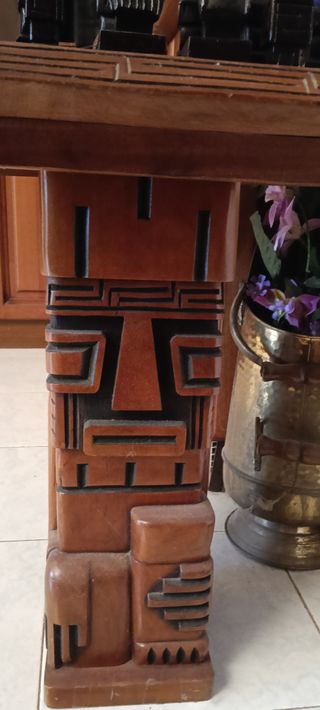 Scacchiera etnica in legno intagliato