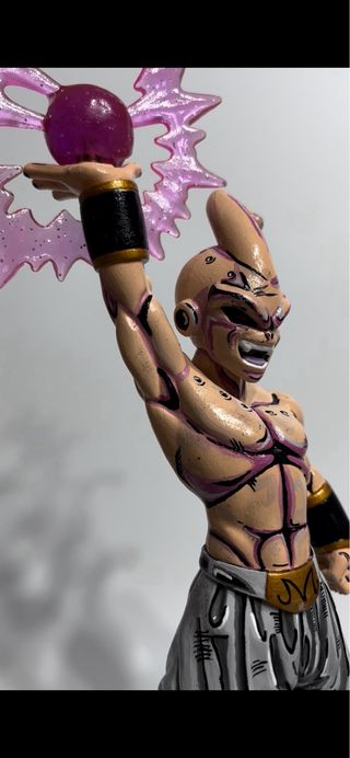 Figura Dragon Ball pintada a mano