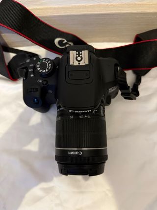 Canon EOS 700D Cámara Réflex Digital