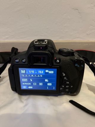 Canon EOS 700D Cámara Réflex Digital
