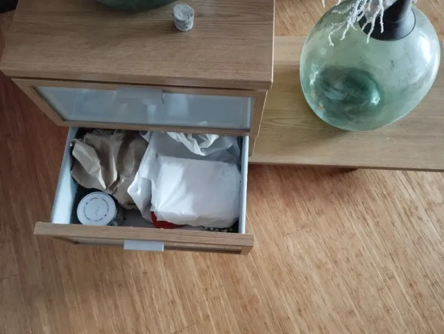 Mesilla auxiliar madera y cristal