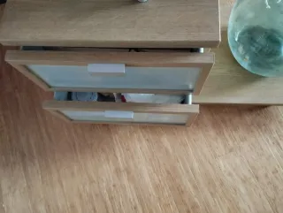 Mesilla auxiliar madera y cristal