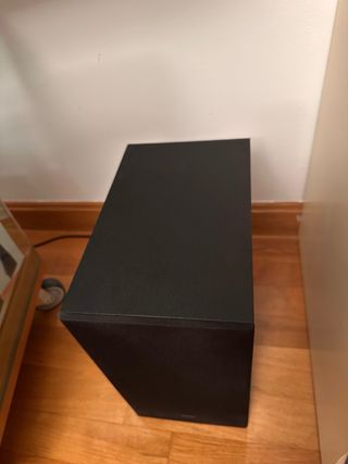 Barra Sonido Samsung y Subwoofer Negro
